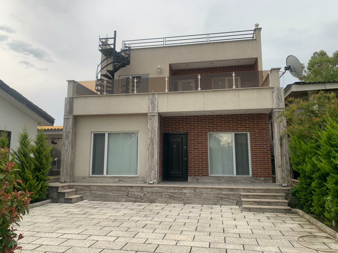 ویلا 300 متری شهرکی حومه ونوش 