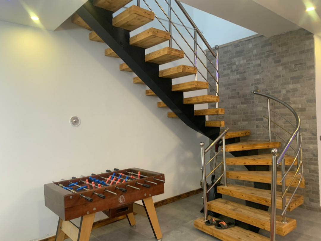 ویلا 300 متری شهرکی حومه ونوش 