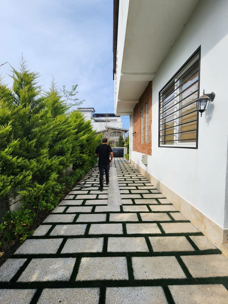 ویلا 300 متری شهرکی ونوش