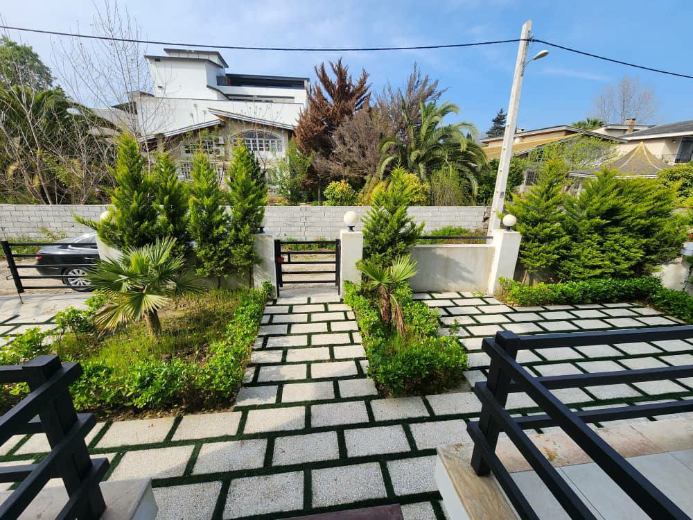 ویلا 300 متری شهرکی ونوش