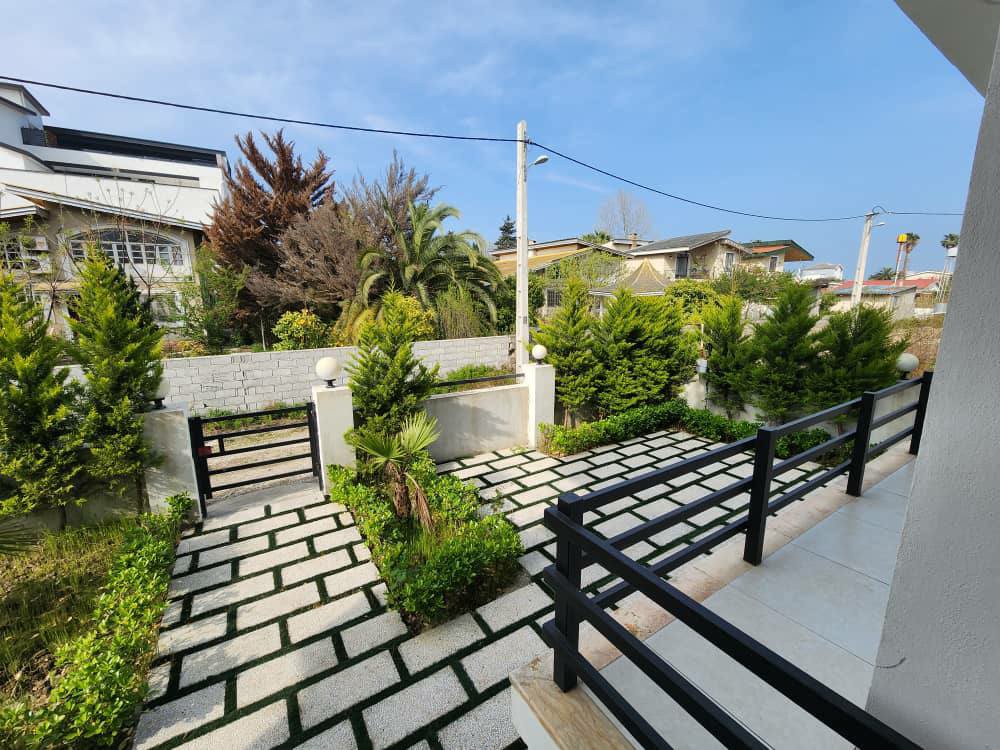 ویلا 300 متری شهرکی ونوش