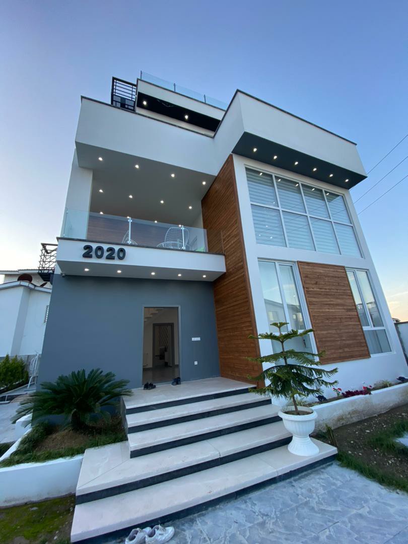 ویلا 410 متری تریبلکس نوساز سیسنگان