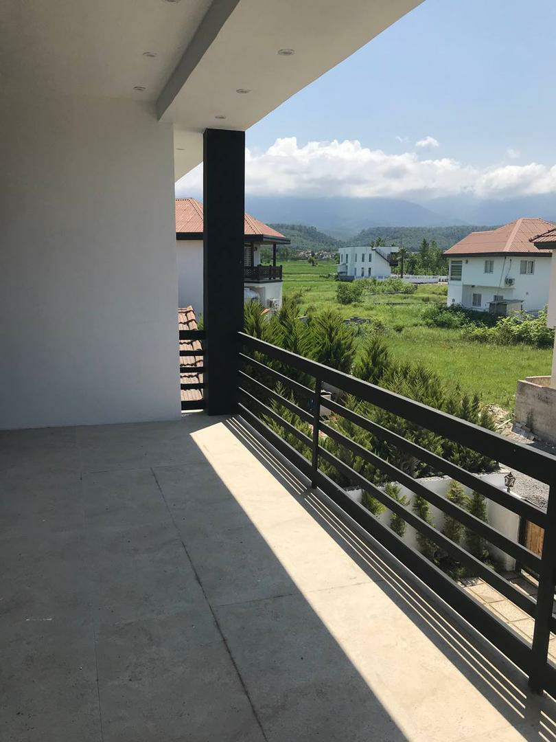 ویلا 300 متری مستقل جنگلی 