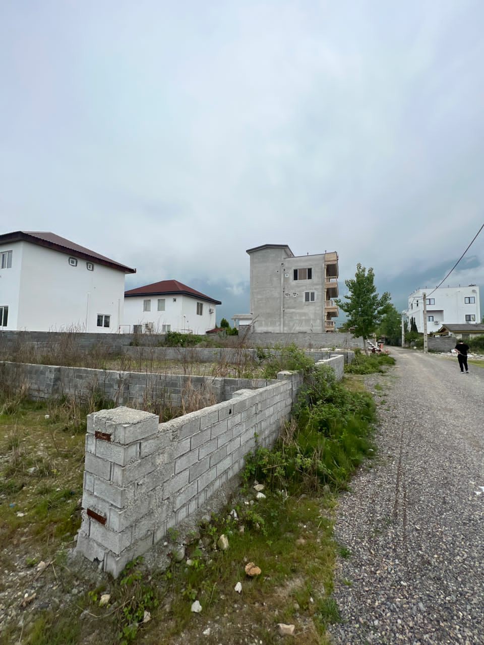 2قواره زمین 220 متری جنگلی داخل مجتمع چلندر 