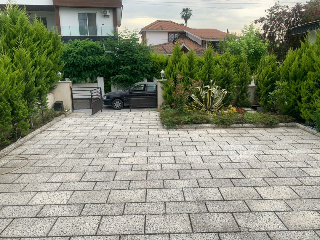 ویلا 300 متری شهرکی سیسنگان