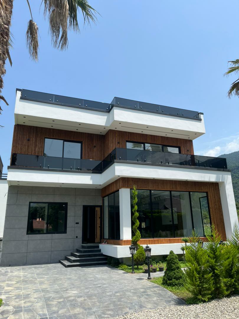 ویلا 320 متری شهرکی نوشهر