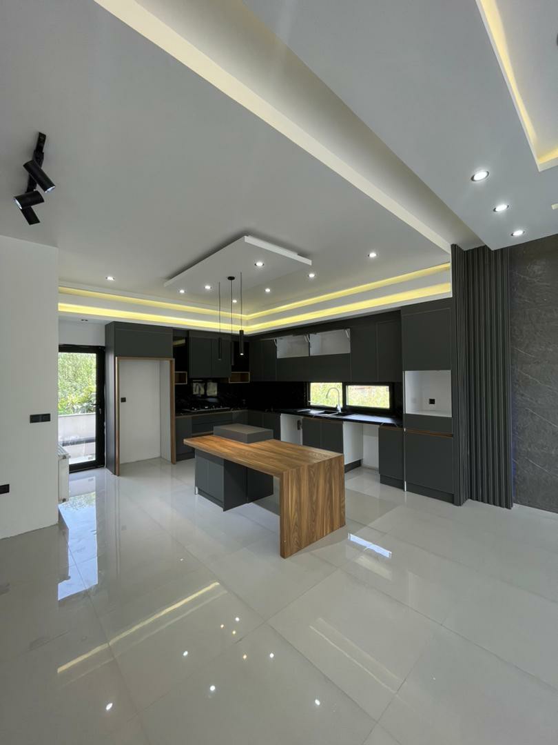 ویلا 320 متری شهرکی نوشهر