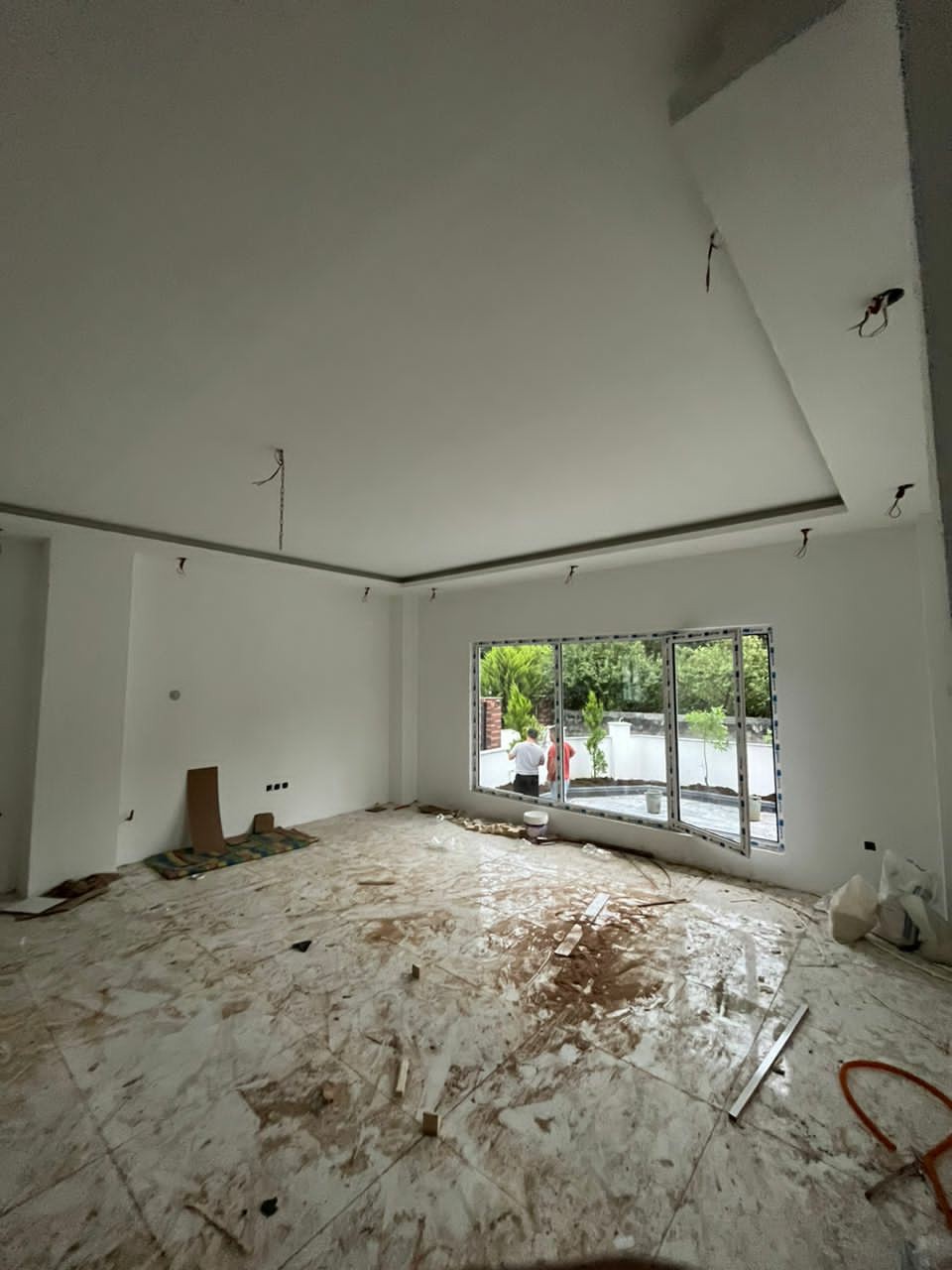 ویلا 200 متری نوساز مدرن شهرکی 