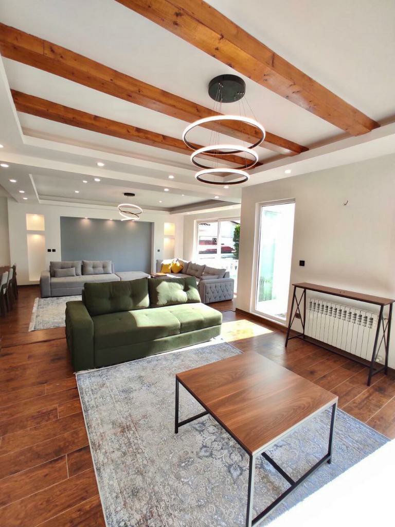 ویلا 405 متری شهرکی ونوش 