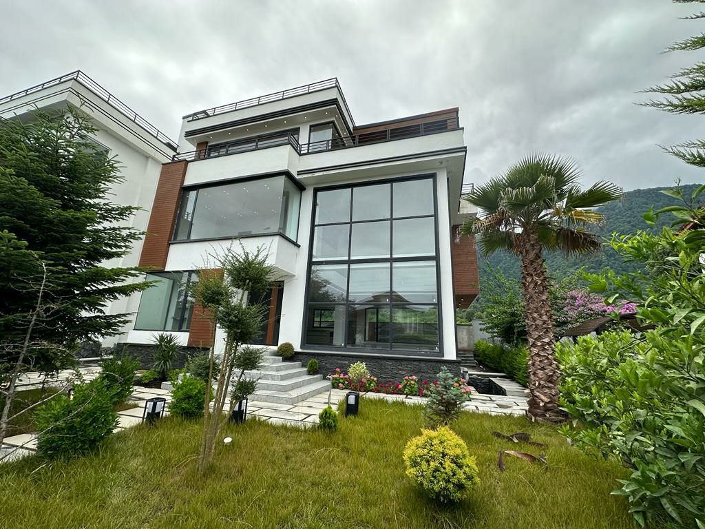 ویلا 500 متری شهرکی سیسنگان