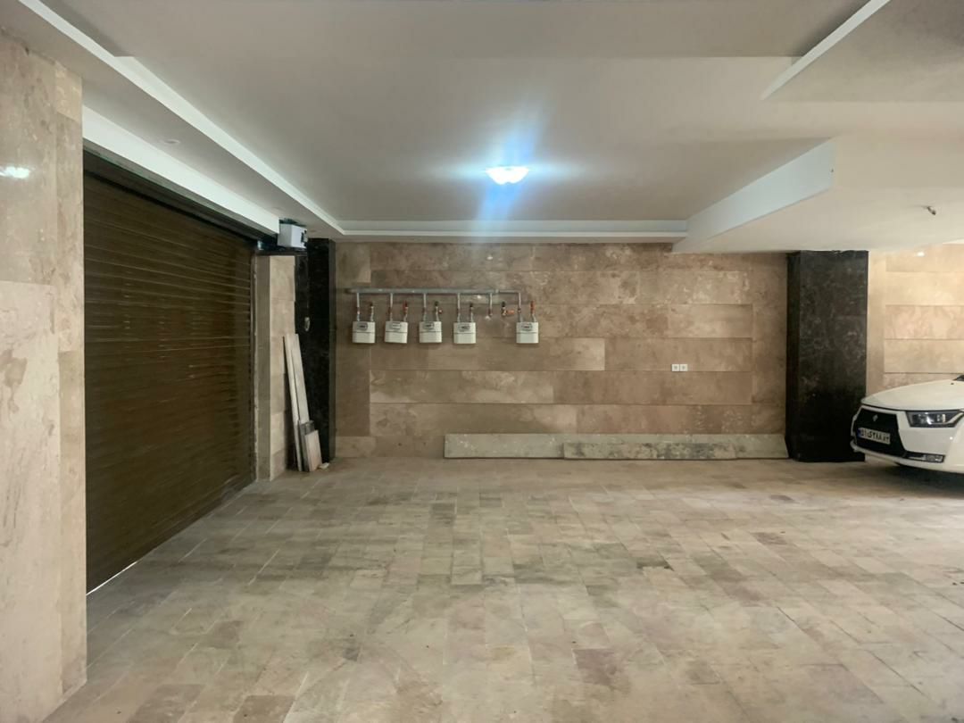 واحد 103 متری بنا نما 4 طرف سنگ نوشهر 