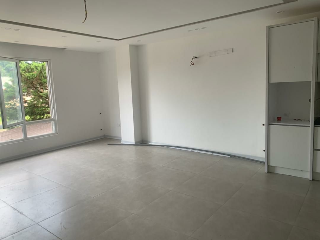 واحد 103 متری بنا نما 4 طرف سنگ نوشهر 