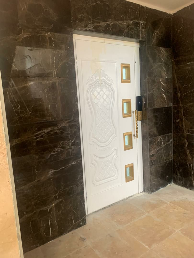 واحد 103 متری بنا نما 4 طرف سنگ نوشهر 