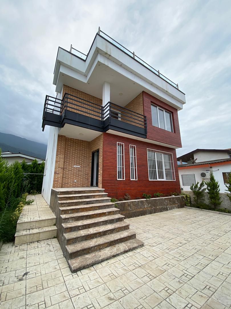 ویلا 250 متری کلید نخورده ملکار 