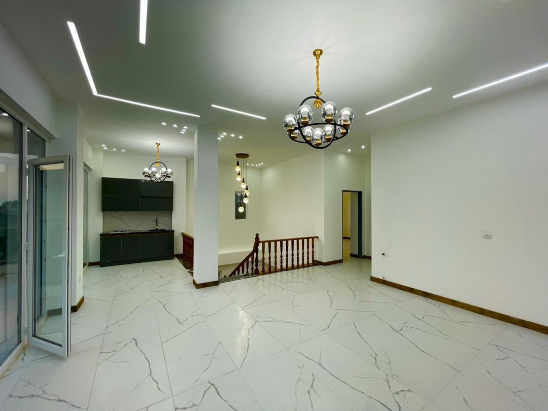 ویلا 270 متری دوبلکس نوساخت مدرن چلندر 