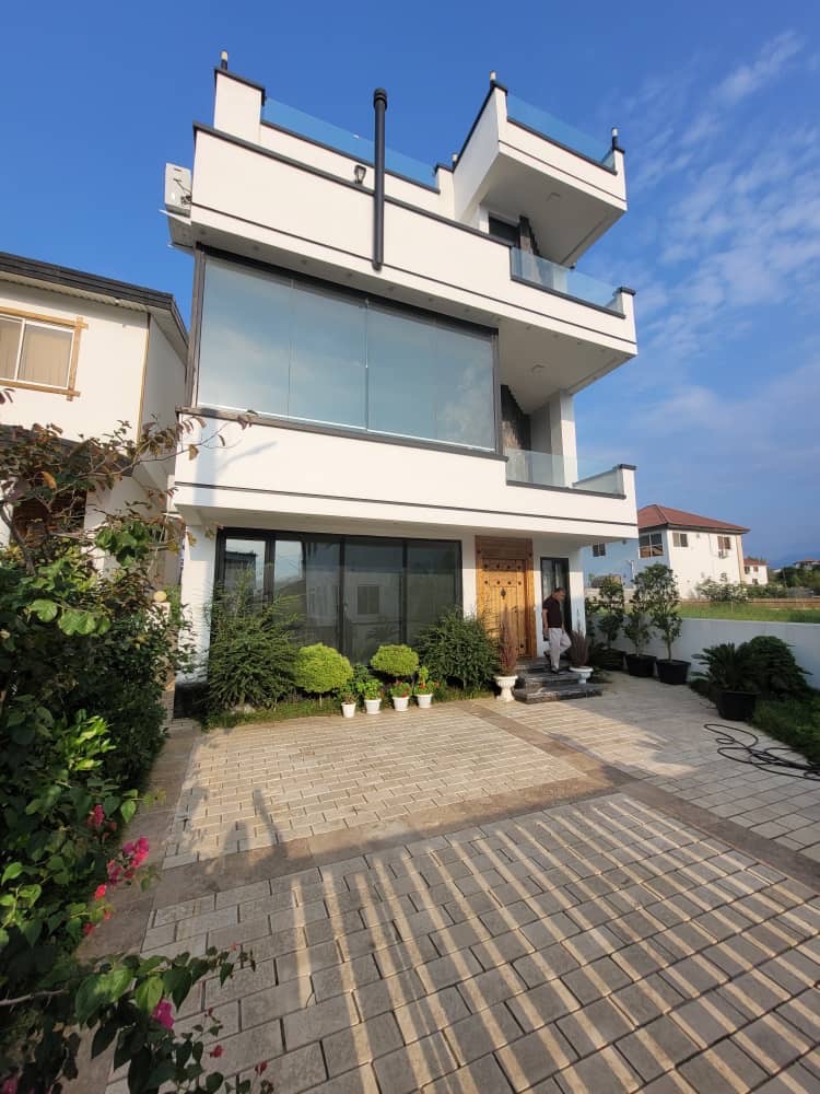 ویلای 600 متری شهرکی سند دار وازیوار