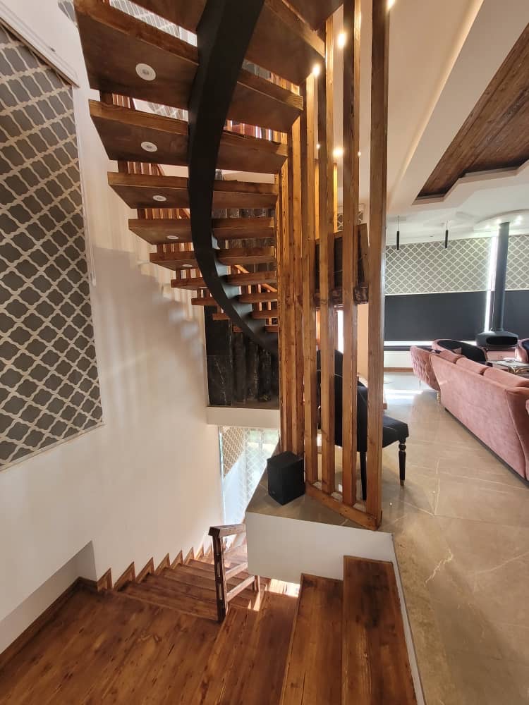 ویلای 600 متری شهرکی سند دار وازیوار