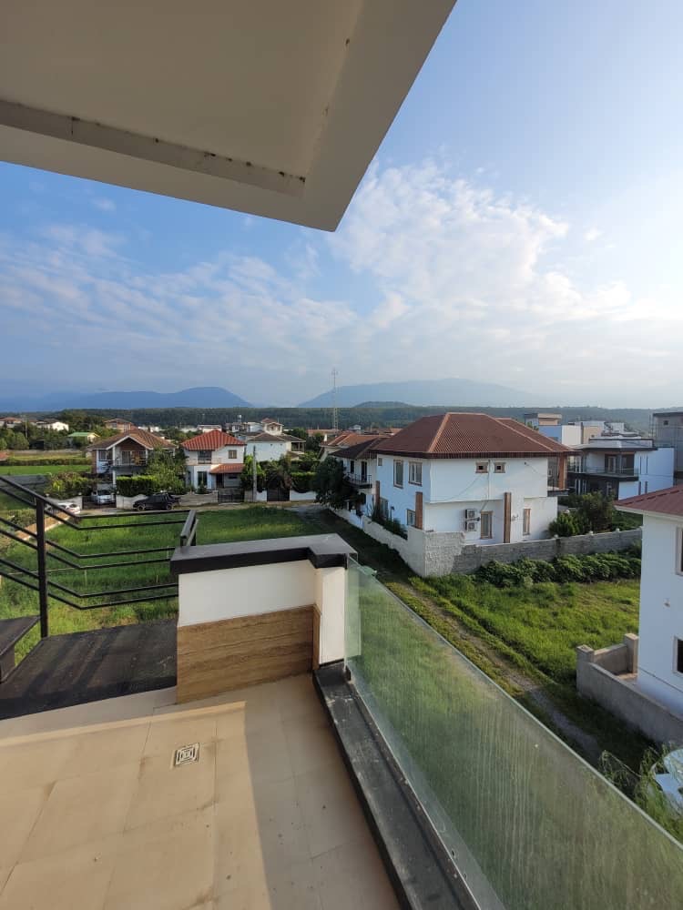 ویلای 600 متری شهرکی سند دار وازیوار