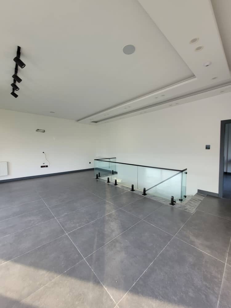 ویلای 500 متری نوساز مستقل ونوش