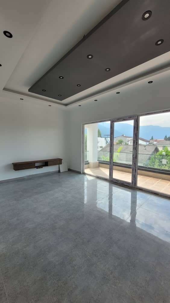 ویلای 300 متری دوبلکس نوساز