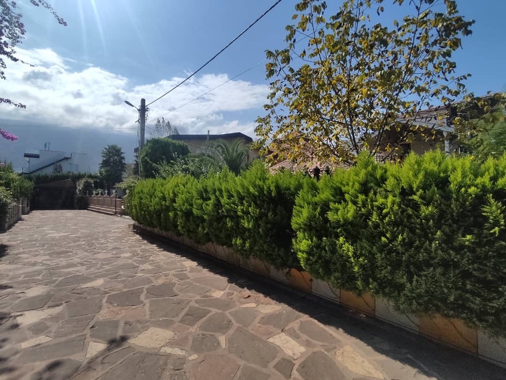 ویلای 220 متری شهرکی برجاده اصلی نوشهر