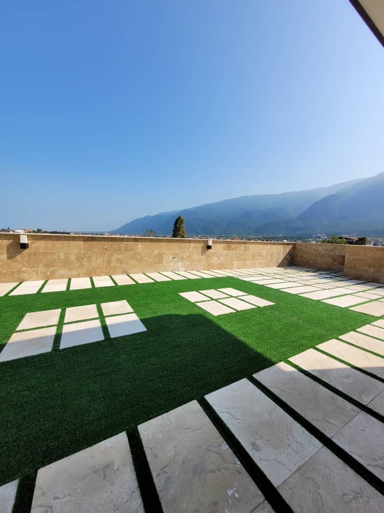 آپارتمان نوساز و شیک نزدیک به دریا