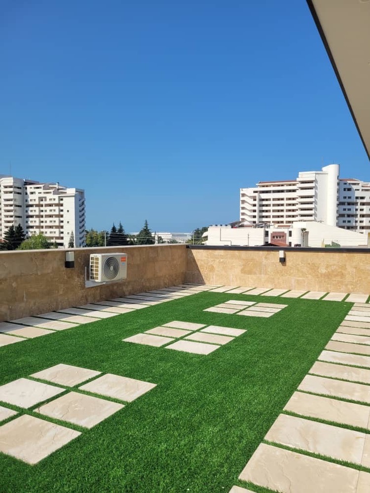 آپارتمان نوساز و شیک نزدیک به دریا