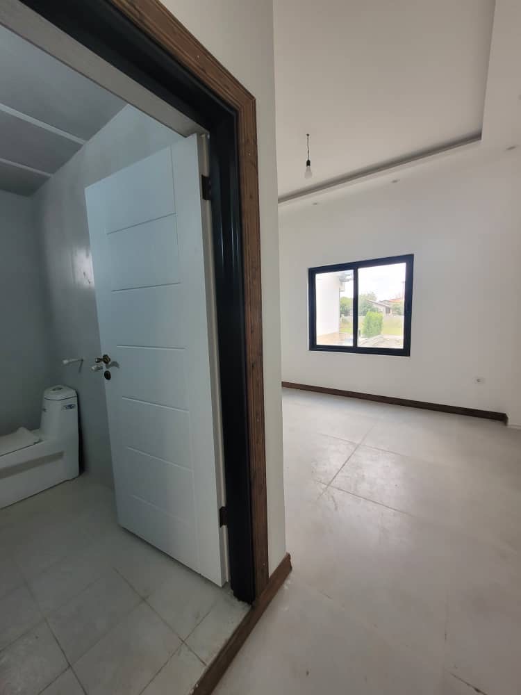 ویلای 300 متری شهرکی نور