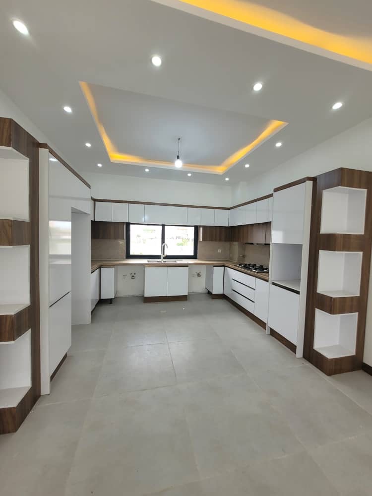 ویلای 300 متری شهرکی نور