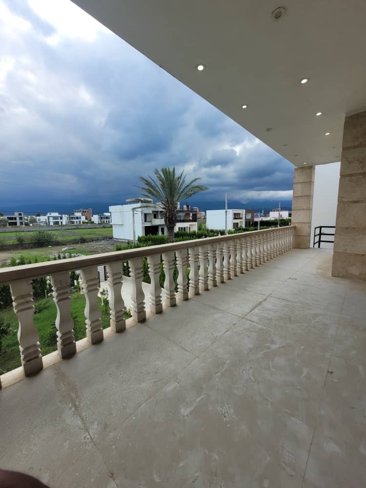 ویلای 300 متری شهرکی نور