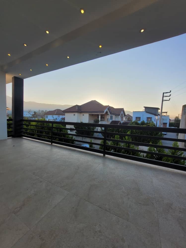 ویلای 400 متری شهرکی منطقه خوش نشین نوشهر