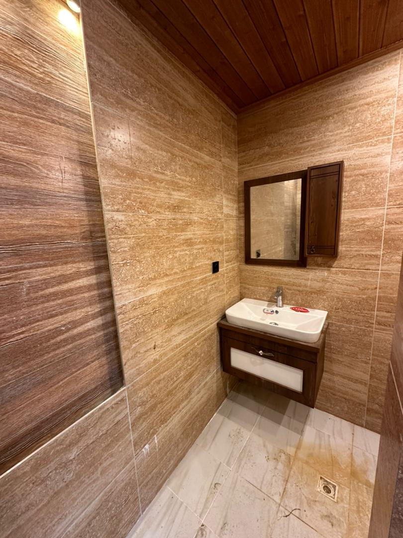 ویلای 230 متری نوساز و مستقل وازیوار