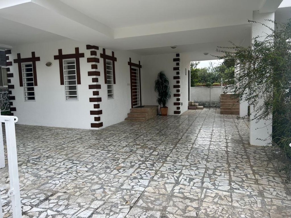 ویلای 270 متری تریپلکس ونوش