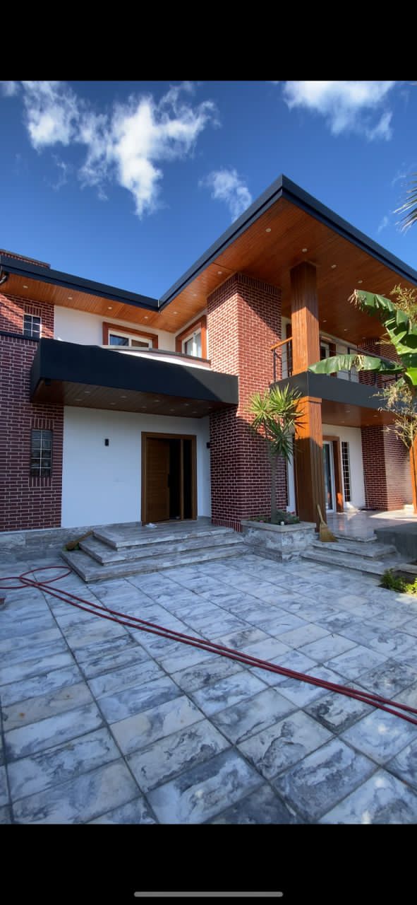 ویلای 350 متری دوبلکس رویان لوکیشن برند