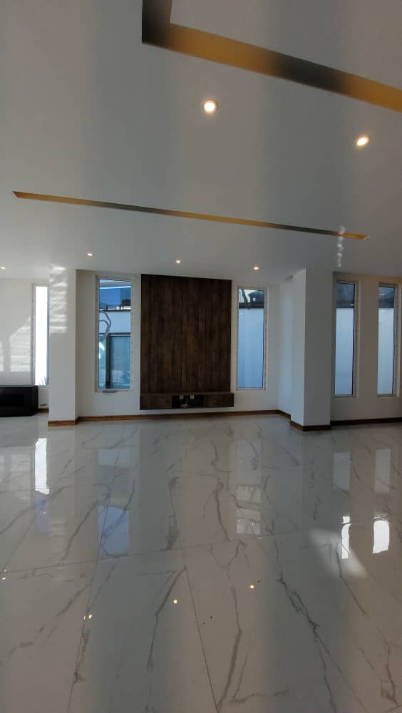 ویلای 400 متر ی دوبلکس نوساز شهرکی پلاک یک جنگل سیسنگان