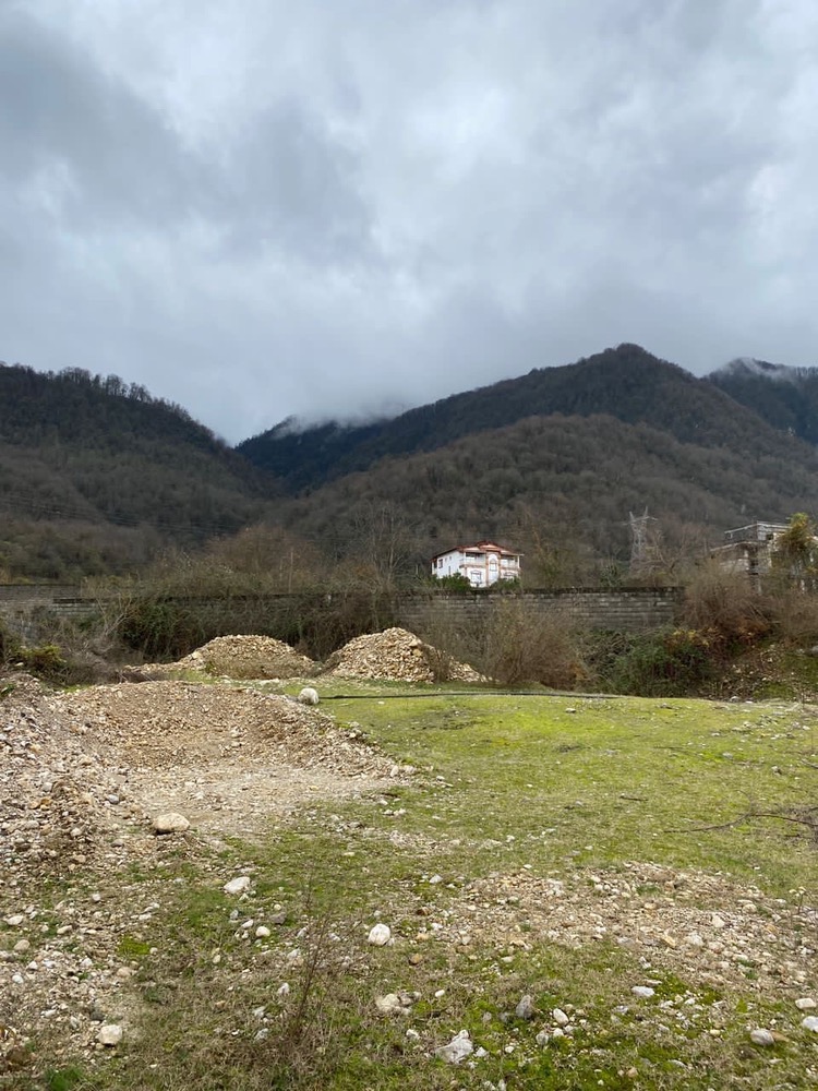 500 متر زمین رو به دریا چلندر