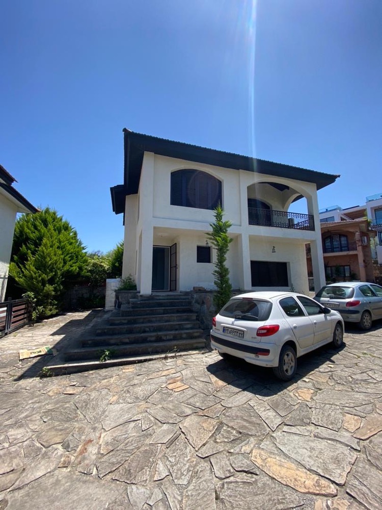 ویلای 400 متری دوبلکس  پلاک یک جنگل لوکیشن برند