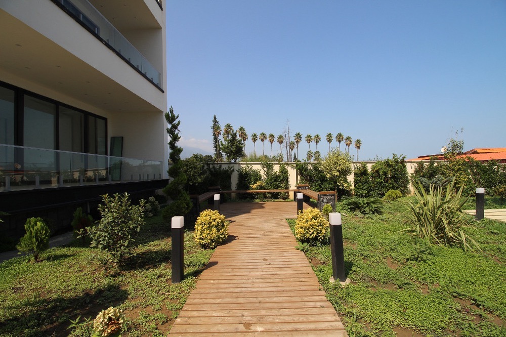 ویلای 650 متری ساحلی مدرن