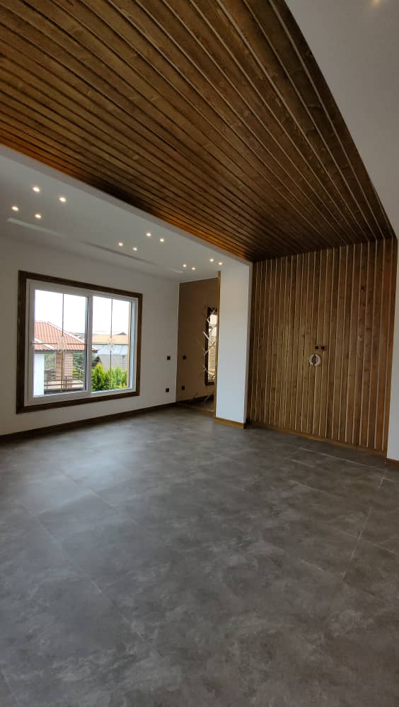 ویلای 270 متری تریبلکس نوساز منطقه رویان