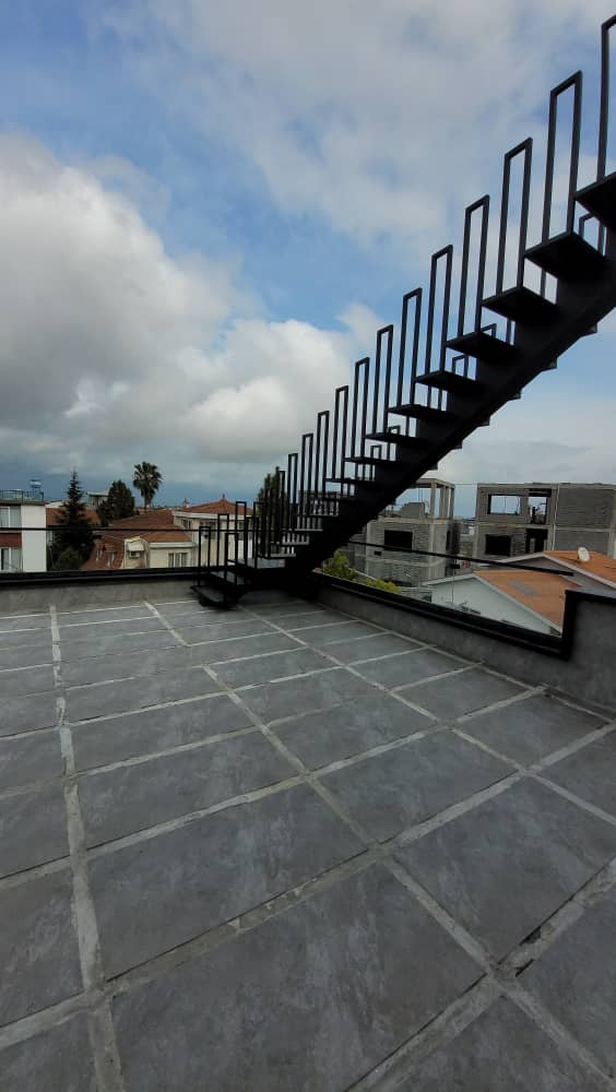 ویلای 270 متری تریبلکس نوساز منطقه رویان