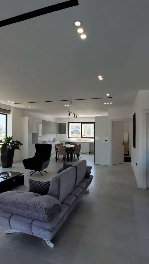 ویلای 300 متری دوبلکس نوساز منطقه نوشهر لتینگان داخل شهرک