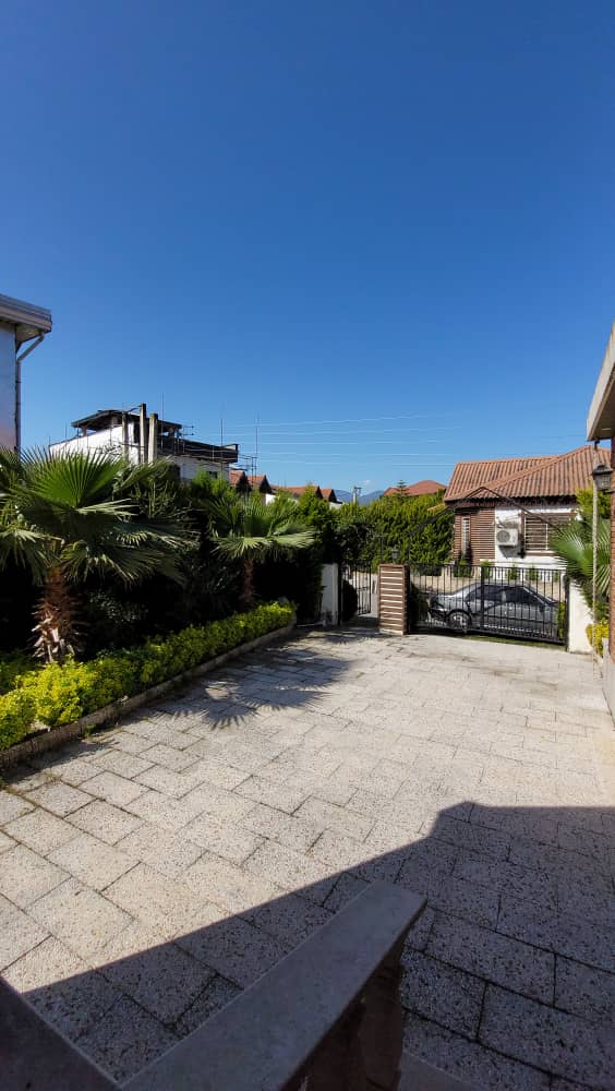 ویلا باغ 500 متری  شهرکی منطقه رویان