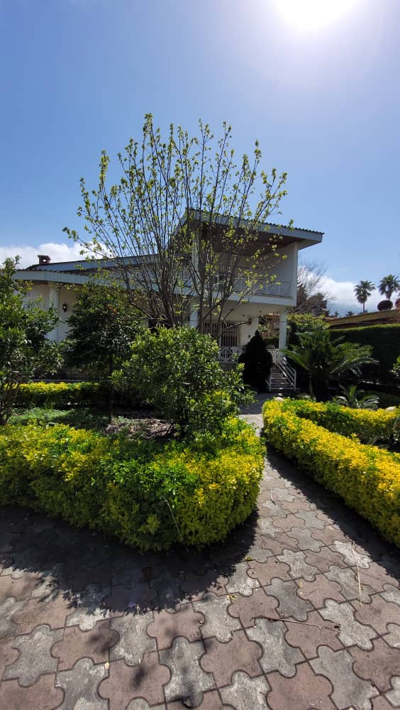 ویلا باغ ساحلی 730 متری شهرکی نوشهر