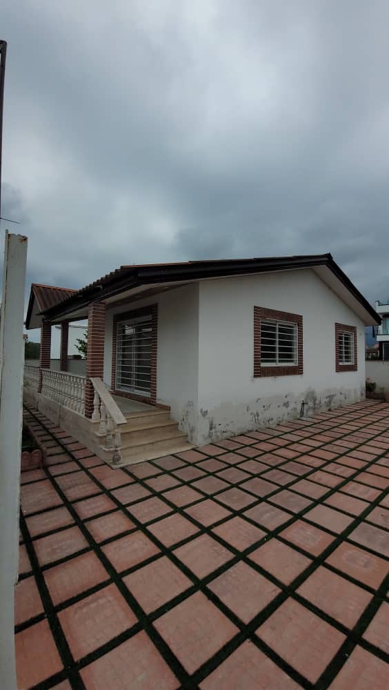 ویلای 220 متری نوساز رویان