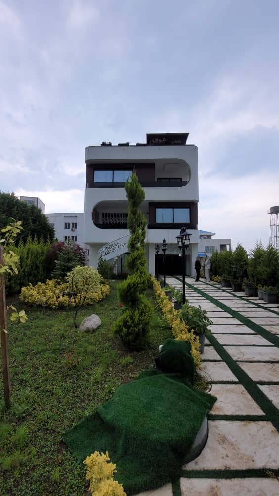 ویلای 400 متری دوبلکس نوساز لتینگان