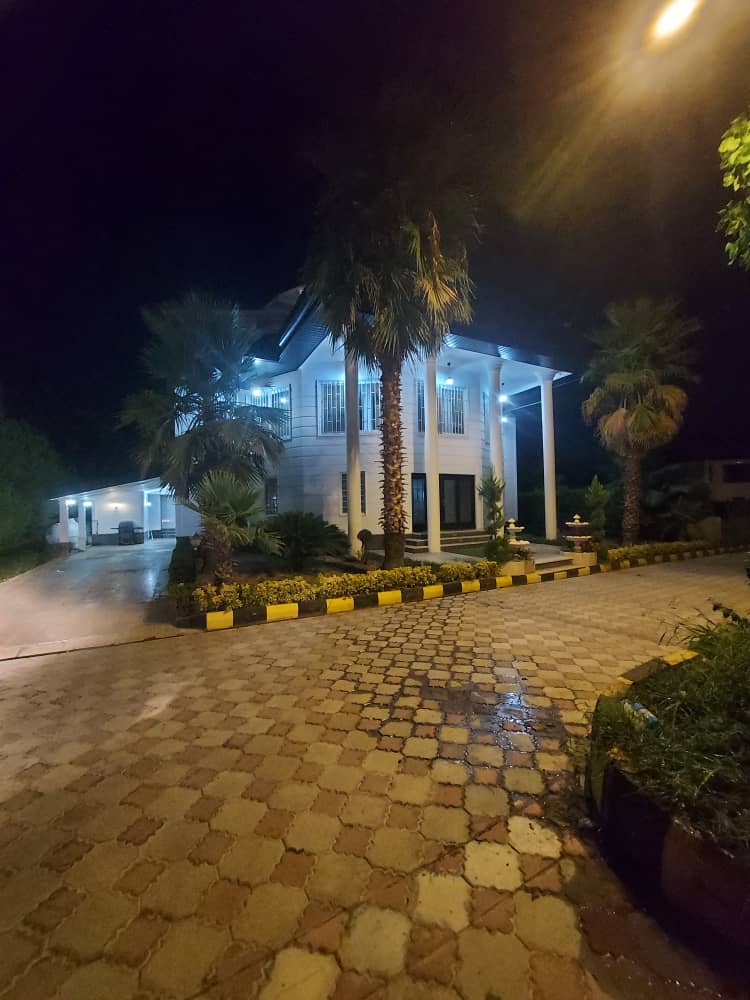 ویلای 800 متری داخل شهرک منطقه لتینگان