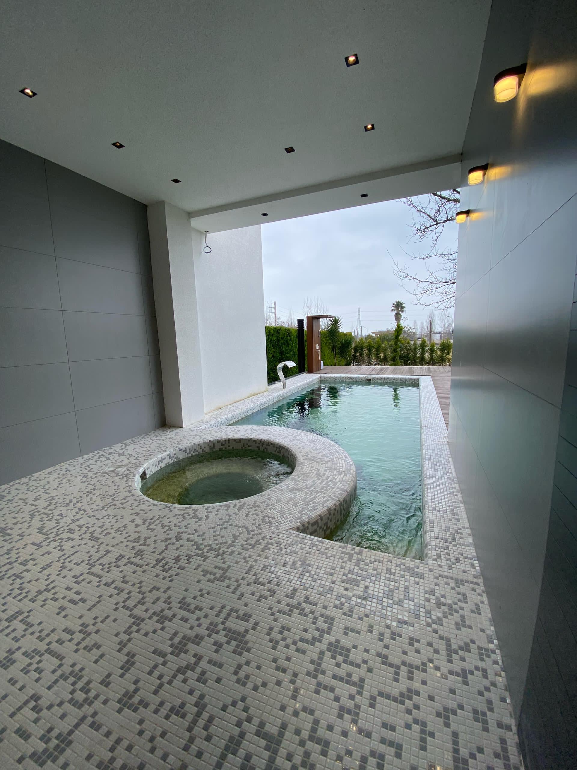 ویلا باغ مدرن لوکس